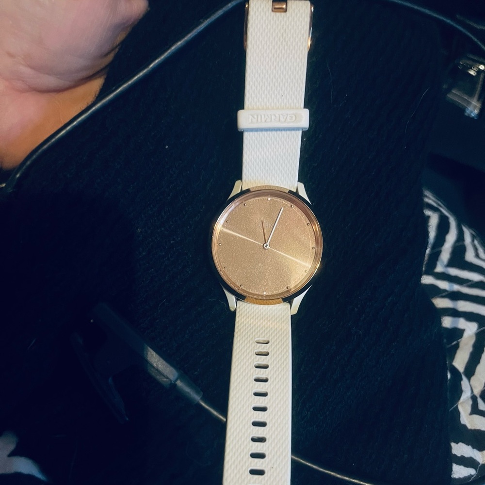 Garmin Vivomove HR